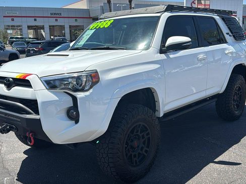 Used 2022 Toyota 4Runner TRD Off-Road Premium w/ Moonroof Package AWD/4WD image 5