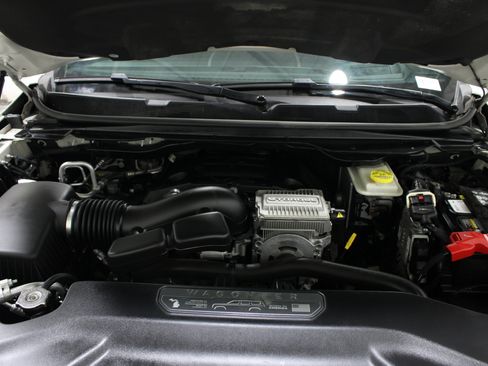 Used 2022 Jeep Wagoneer Series III AWD/4WD image 46