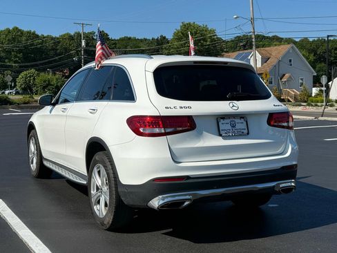Used 2018 Mercedes-Benz GLC 300 4MATIC w/ Premium Package image 7