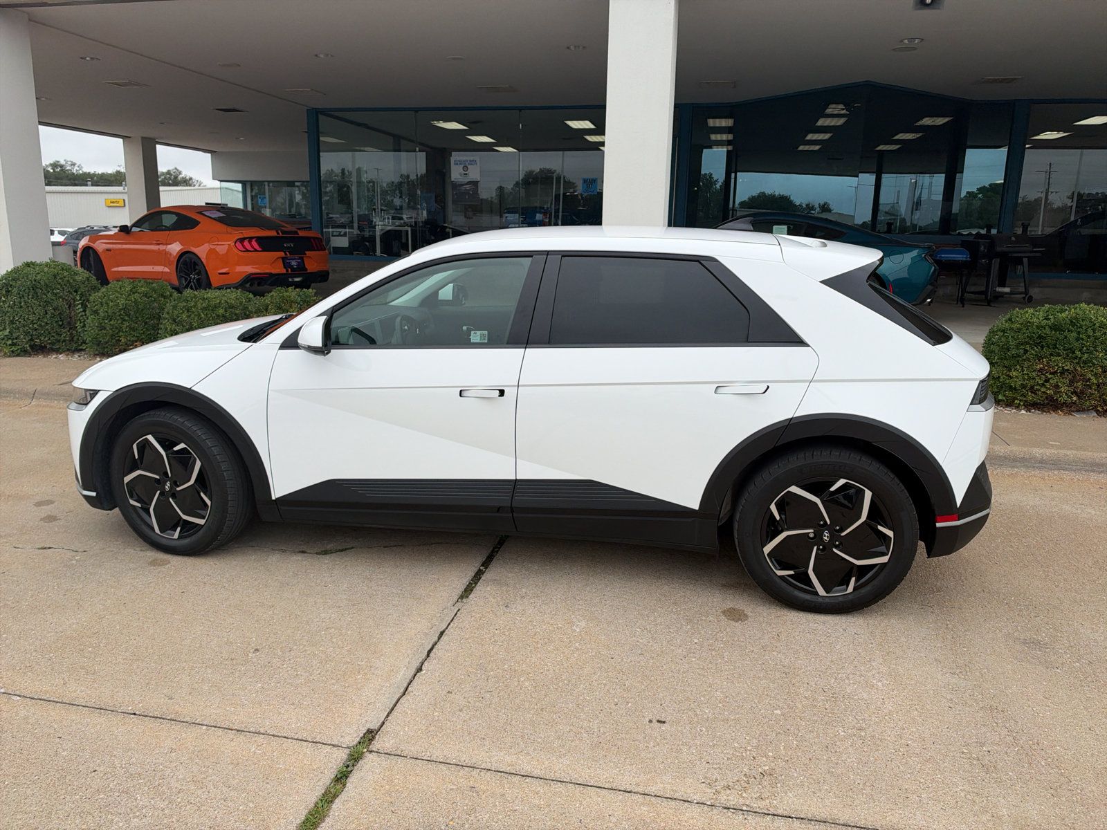 Used 2024 Hyundai Ioniq 5 SEL RWD image 8