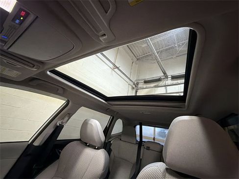 Used 2024 Subaru Forester Premium image 23