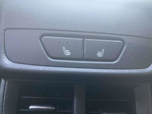 Used 2025 Chevrolet Equinox ACTIV w/ Safety and Technology Package FWD image 15