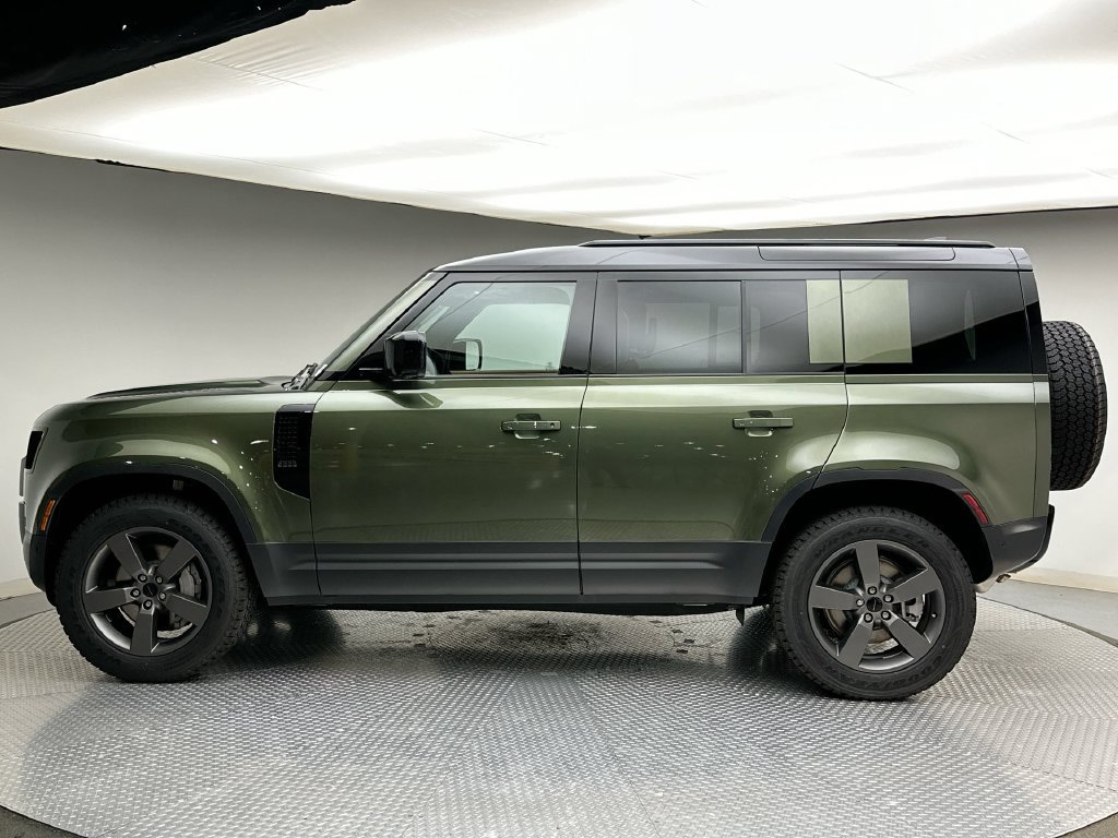 New 2026 Land Rover Defender 110 S AWD/4WD image 2