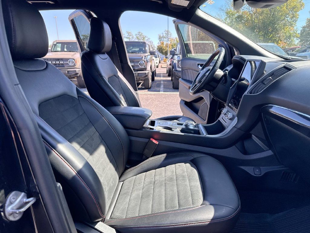 Used 2022 Ford Edge ST-Line AWD/4WD image 21