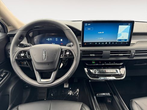 New 2026 Lincoln Corsair Premiere image 12