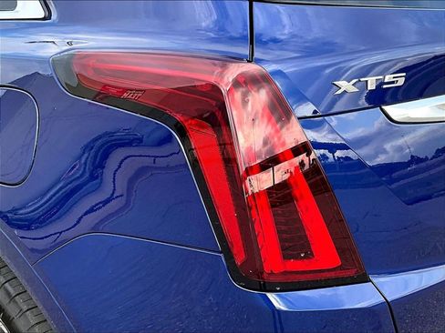 Used 2025 Cadillac XT5 Premium Luxury w/ Technology Package FWD image 21
