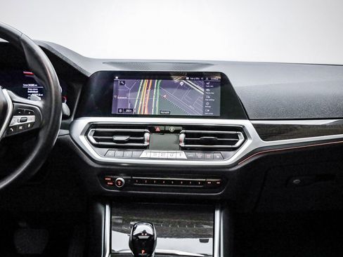 Certified 2022 BMW 330i Sedan w/ Convenience Package image 14