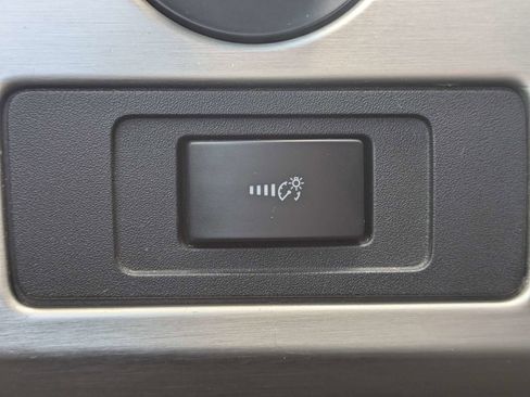 Used 2013 Ford F150 Platinum AWD/4WD image 24