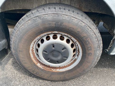 Used 2014 Freightliner Sprinter 2500 image 10