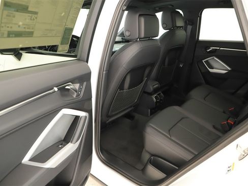 New 2025 Audi Q3 2.0T Premium image 27