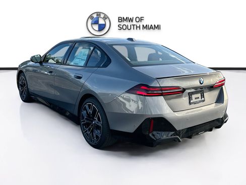 New 2026 BMW 530i w/ M Sport Package RWD image 4