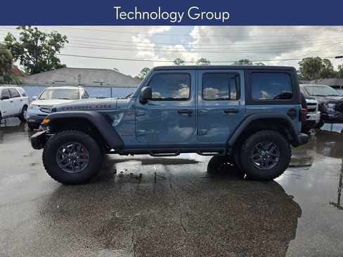Used 2024 Jeep Wrangler Unlimited Rubicon w/ Technology Group AWD/4WD image 7