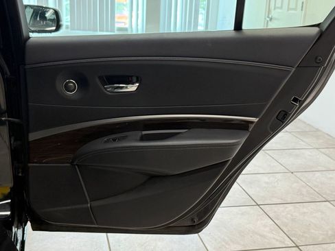 Used 2014 Acura RLX w/ Technology Package FWD image 21