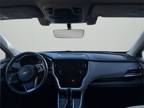 Used 2021 Subaru Outback Limited image 16