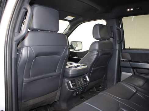 Used 2025 Ford F150 Platinum AWD/4WD image 27