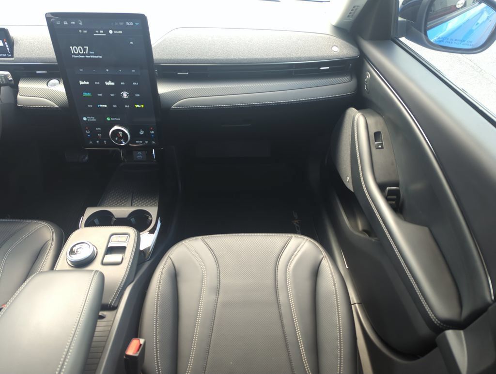 Used 2022 Ford Mustang Mach-E Premium AWD/4WD image 15