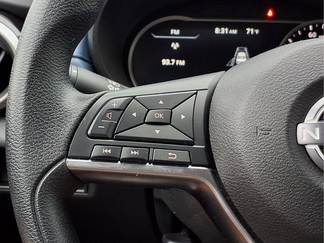 Used 2025 Nissan Versa SV FWD image 11
