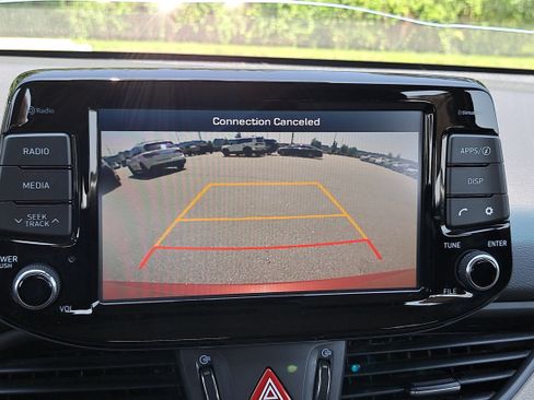 Used 2018 Hyundai Elantra GT FWD image 23