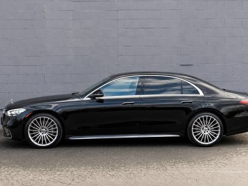 Used 2023 Mercedes-Benz S 580 4MATIC Sedan image 4
