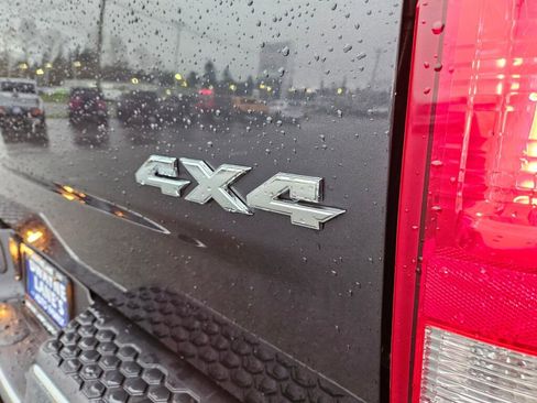 Used 2016 RAM 1500 Big Horn image 12