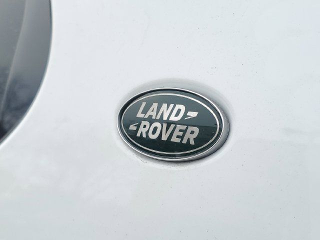 Certified 2026 Land Rover Discovery S AWD/4WD image 10
