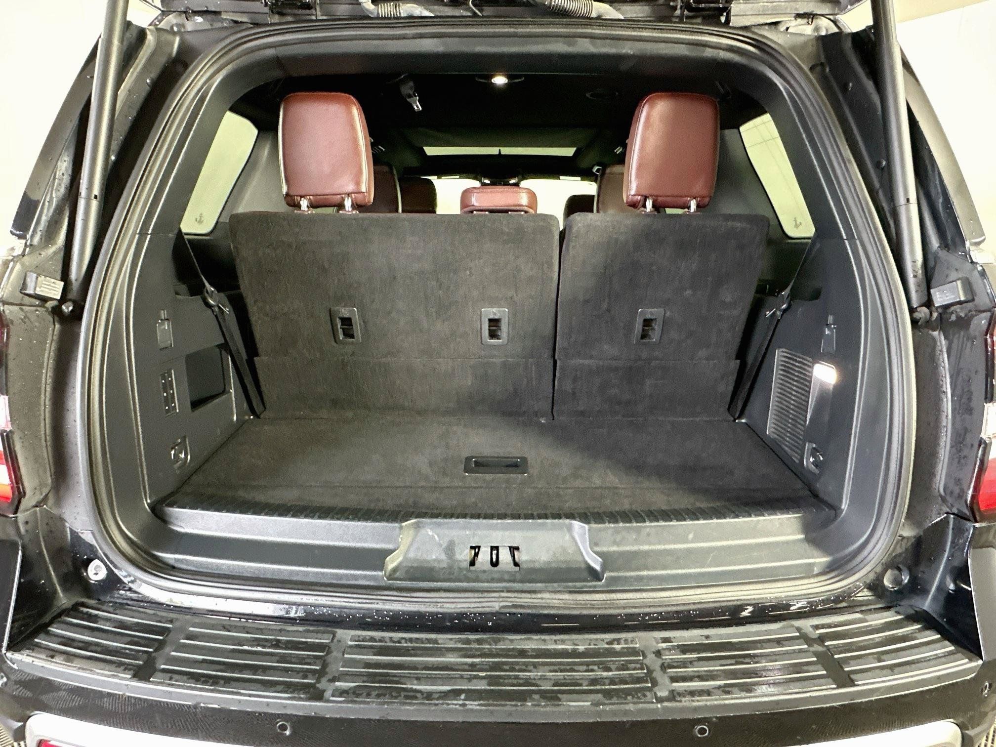 Used 2024 Ford Expedition Limited AWD/4WD image 32