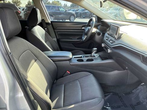 Used 2019 Nissan Altima 2.5 S FWD image 24