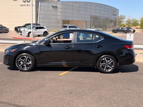 Certified 2025 Nissan Sentra SV FWD image 3