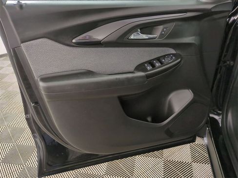 Certified 2023 Chevrolet TrailBlazer LT w/ Convenience Package image 21