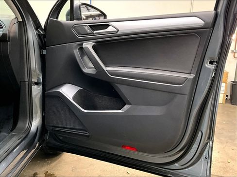 Used 2024 Volkswagen Tiguan S image 25