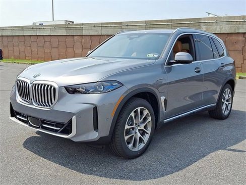 Certified 2026 BMW X5 xDrive50e image 2