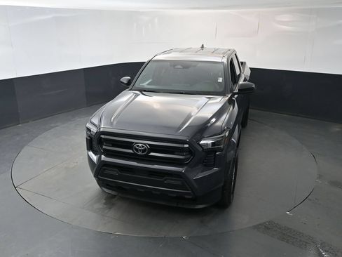 Used 2024 Toyota Tacoma SR AWD/4WD image 30