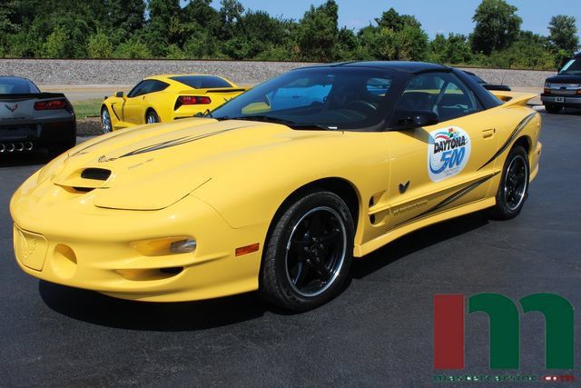 Used 2002 Pontiac Firebird Trans Am RWD image 1