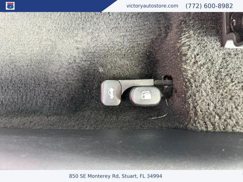 Used 2023 Hyundai Elantra Limited FWD image 50
