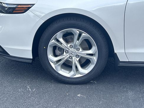 Used 2024 Honda Accord LX image 32