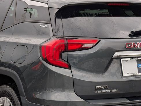 Used 2018 GMC Terrain SLE w/ Driver Convenience Package image 13