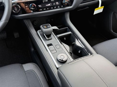 New 2026 Nissan Pathfinder SV AWD/4WD image 17