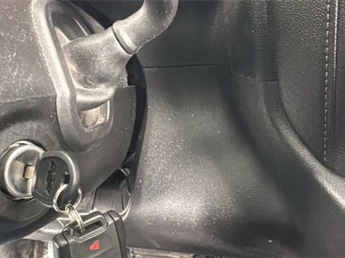 Used 2019 Chevrolet Silverado 1500 LT image 23