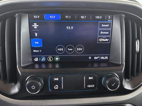 Used 2020 Chevrolet Colorado LT AWD/4WD image 39