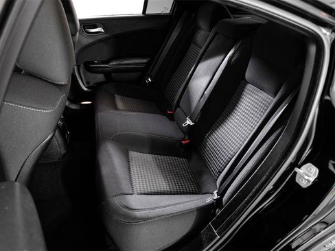 Used 2021 Dodge Charger R/T w/ Blacktop Package image 40