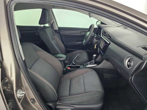 Used 2018 Toyota Corolla LE FWD image 10
