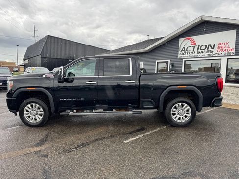 Used 2020 GMC Sierra 2500 Denali image 2