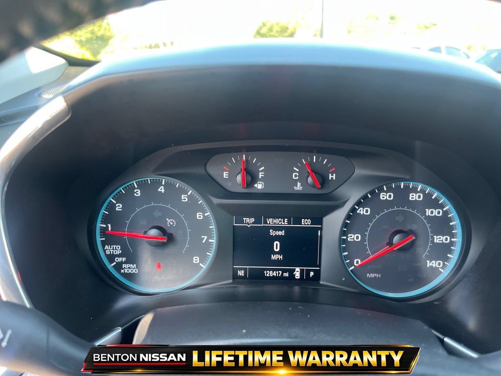 Used 2018 Chevrolet Equinox LT FWD image 15