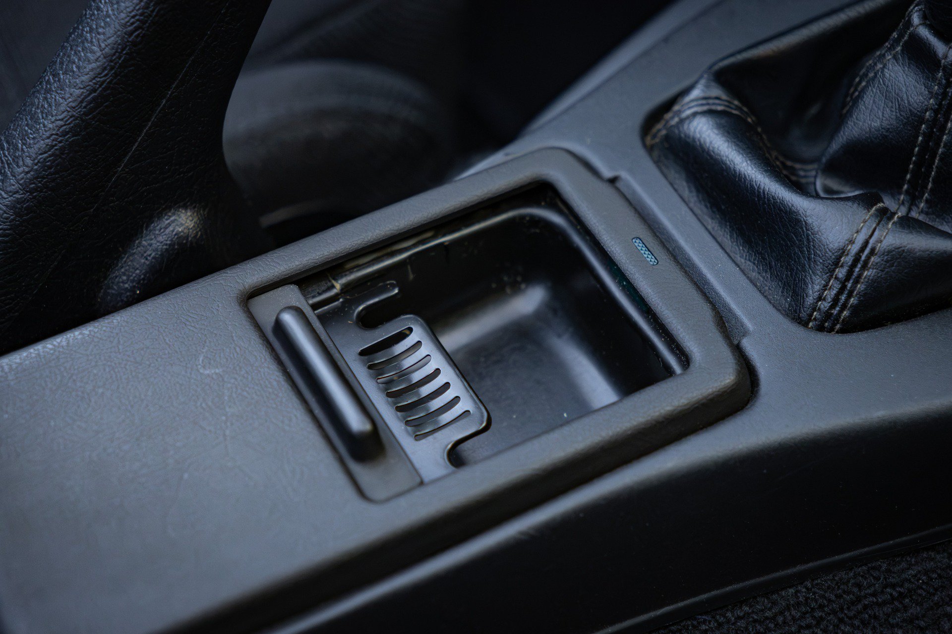Used 1990 MAZDA MX-5 Miata RWD image 91