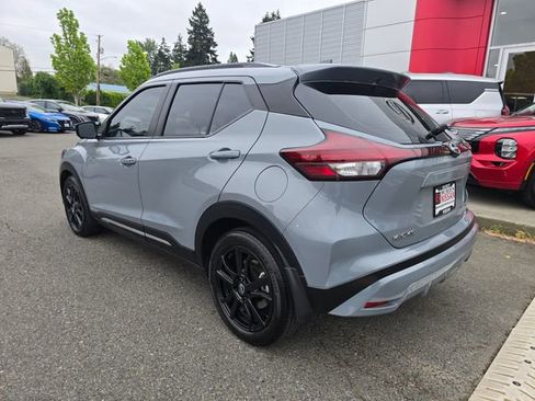 Used 2024 Nissan Kicks SR w/ SR Premium Package FWD image 11