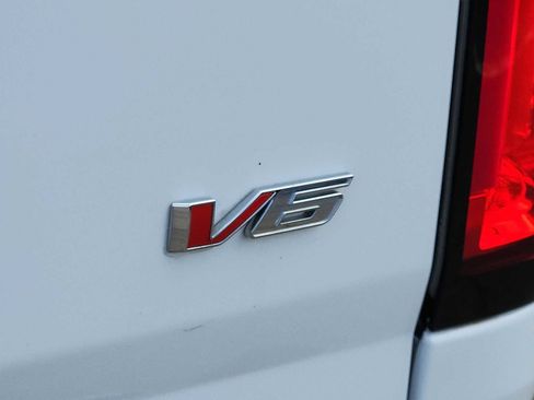 Used 2022 Chevrolet Colorado Z71 AWD/4WD image 29