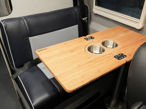 Used 2021 Mercedes-Benz Sprinter 2500 image 20