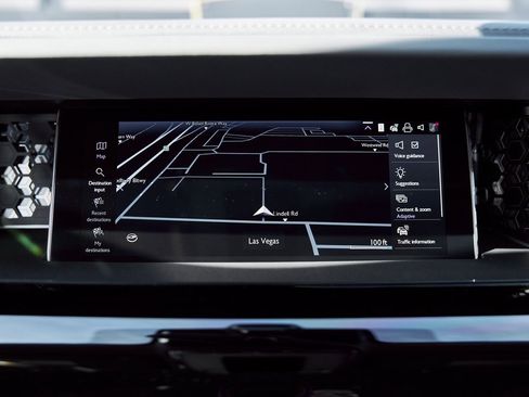 Used 2025 Rolls-Royce Phantom image 87