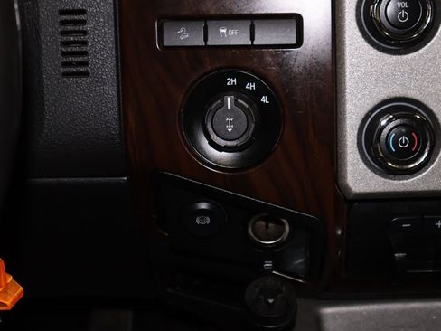 Used 2016 Ford F250 Lariat w/ Lariat Ultimate Package image 25