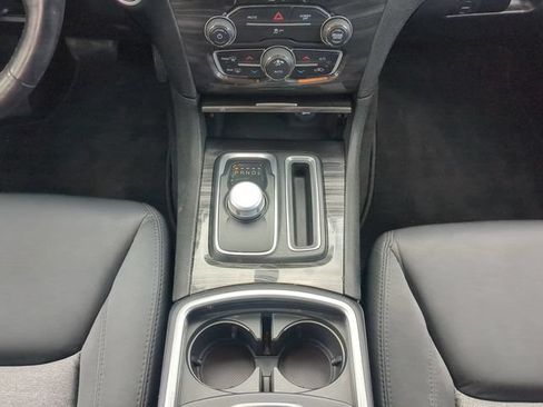 Used 2022 Chrysler 300 Touring RWD image 20